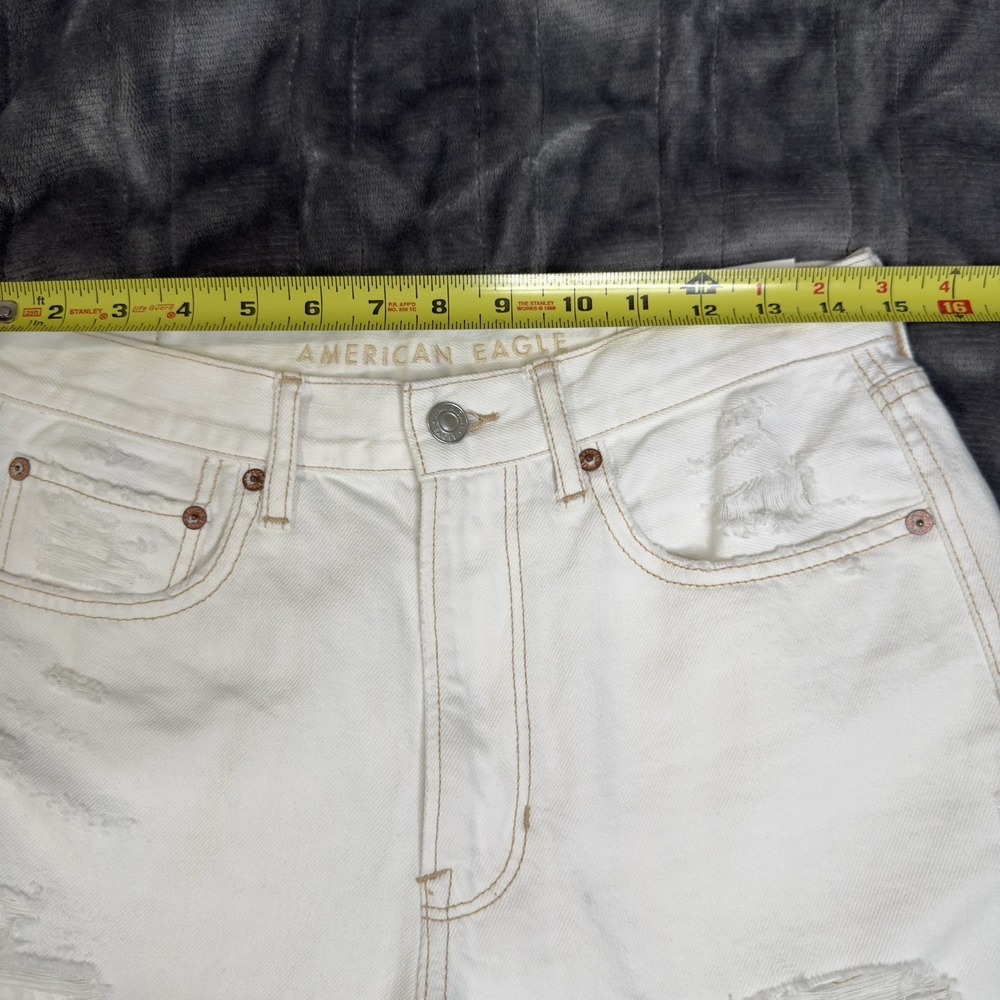 NWT American Eagle Women 6 28W High Rise 90s Boyfriend Denim Shorts Distress Raw - Picture 7 of 11